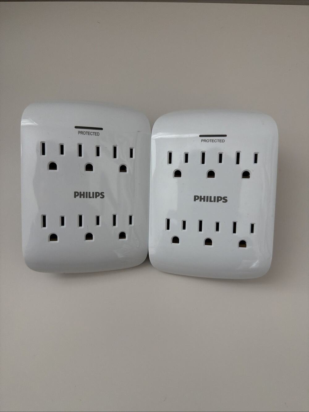 Philips 6-Outlet Surge Protector Tap 900 Joules - Set Of Two